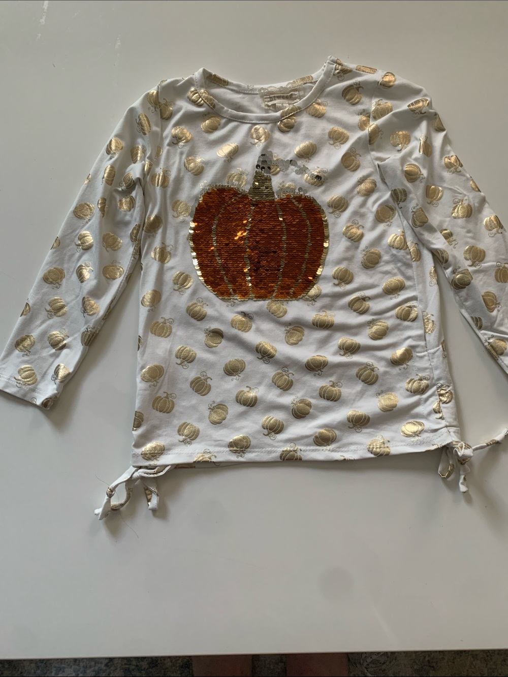 btween White Long-Sleeve Tee with Gold Pumpkins & Orange Sequin Pumpkin Size 6